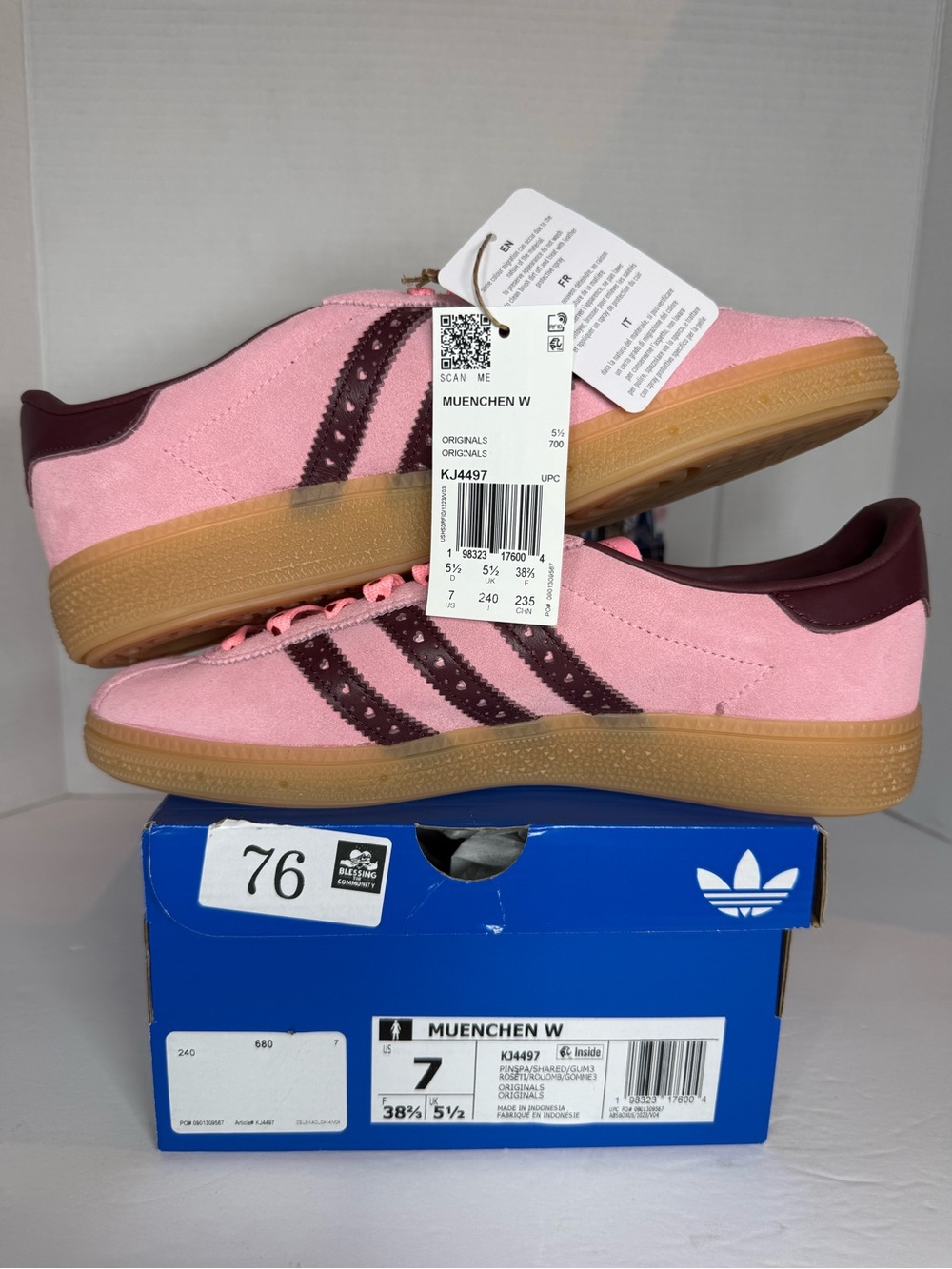 adidas Pink and Burgundy Suede München Sneakers - Picture 2 of 6